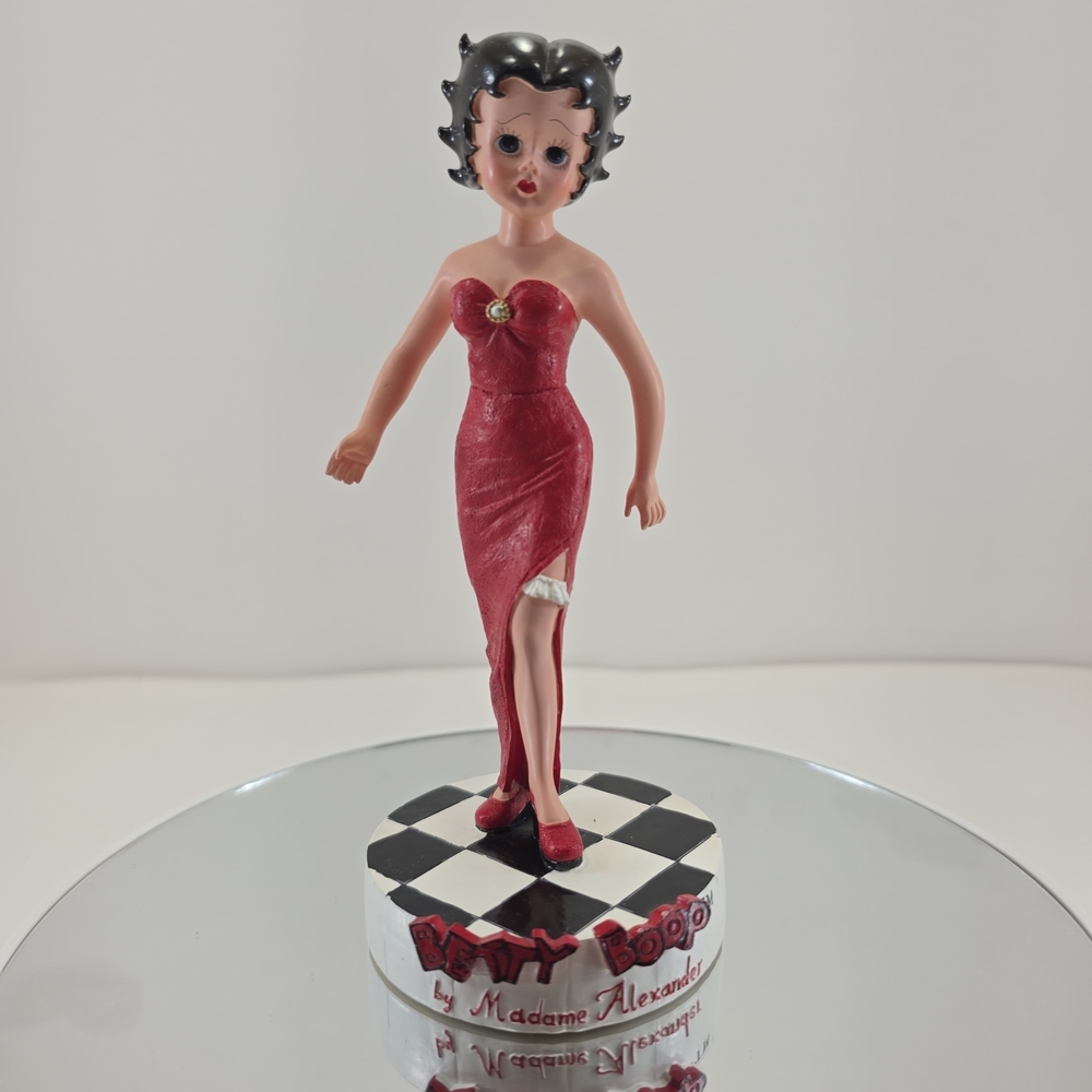 Vintage Limited Edition Betty Boop Figurine by Madame Alexander 1999